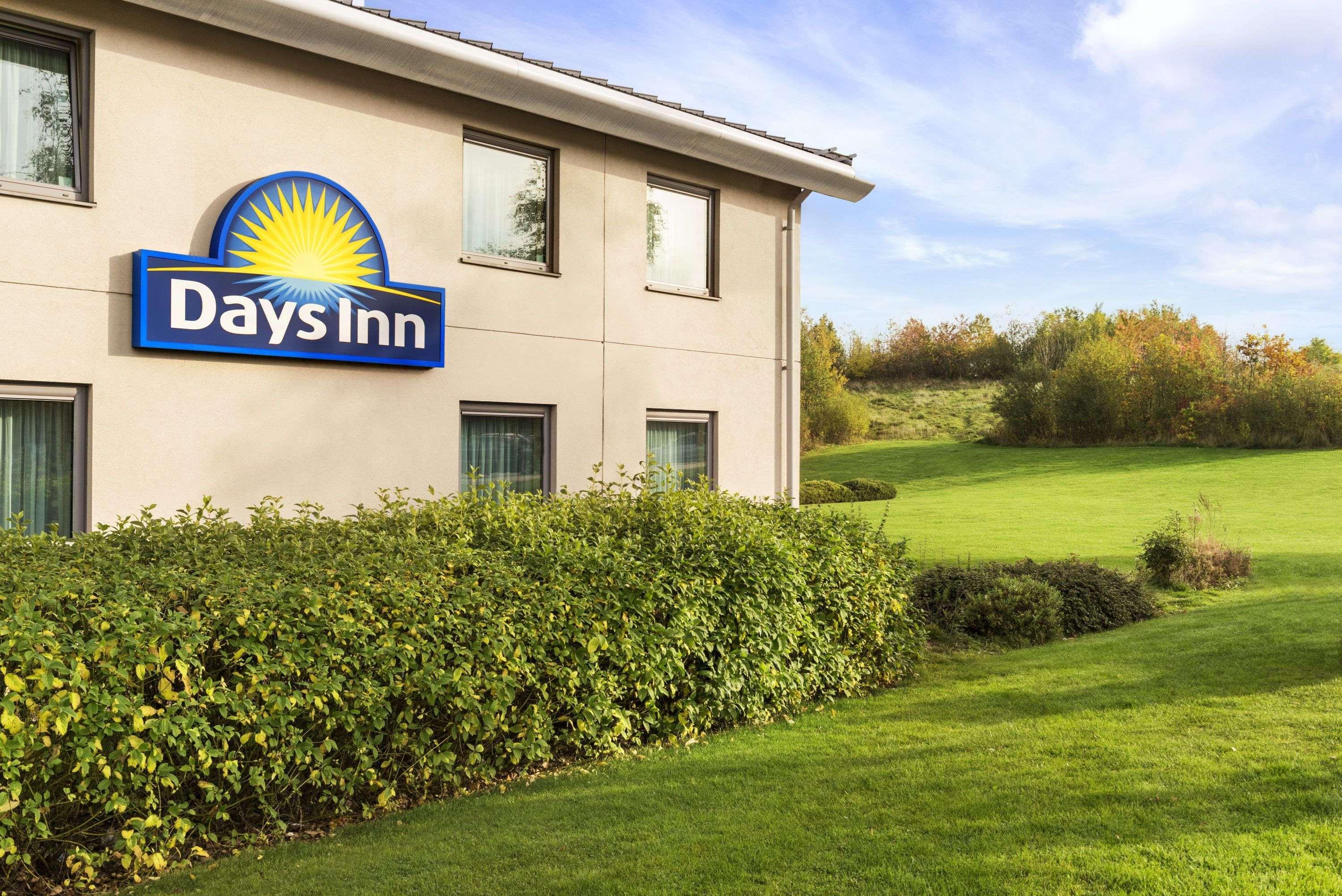 Days Inn Cannock - Norton Canes Exterior photo